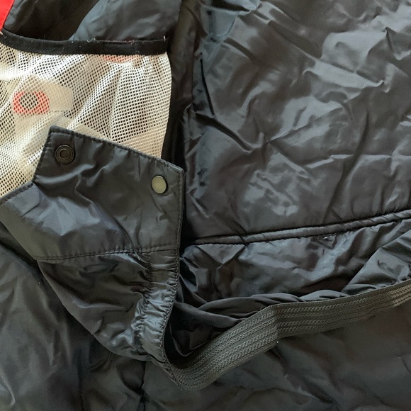 Obermeyer Ski/Snowboard Suit - Teen M (10-12) - Picture 2 of 16